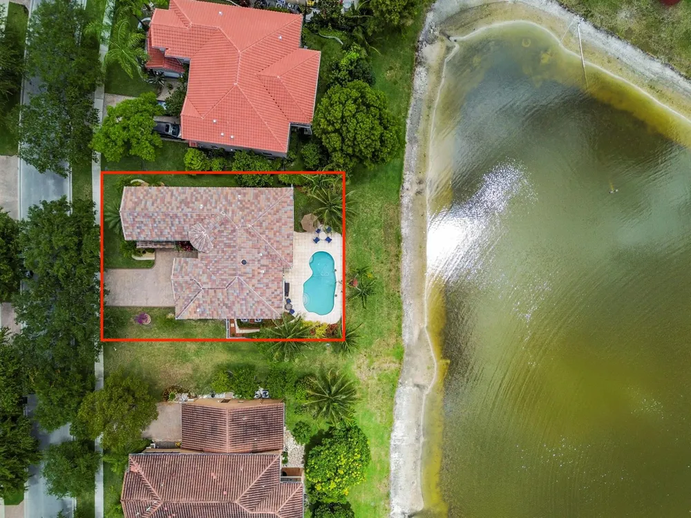 458 Cresta Circle West Palm Beach, FL 33413