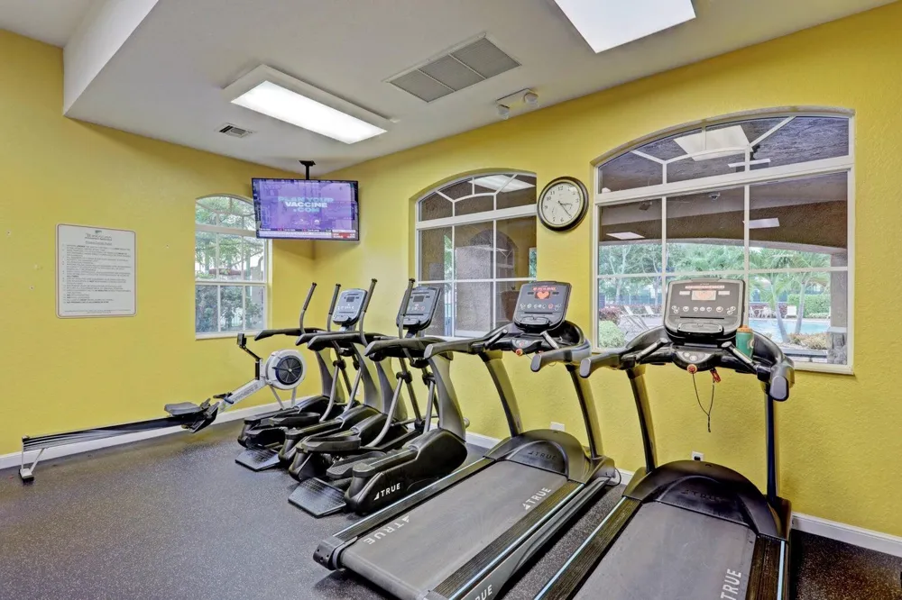 458 Cresta Circle West Palm Beach, FL 33413