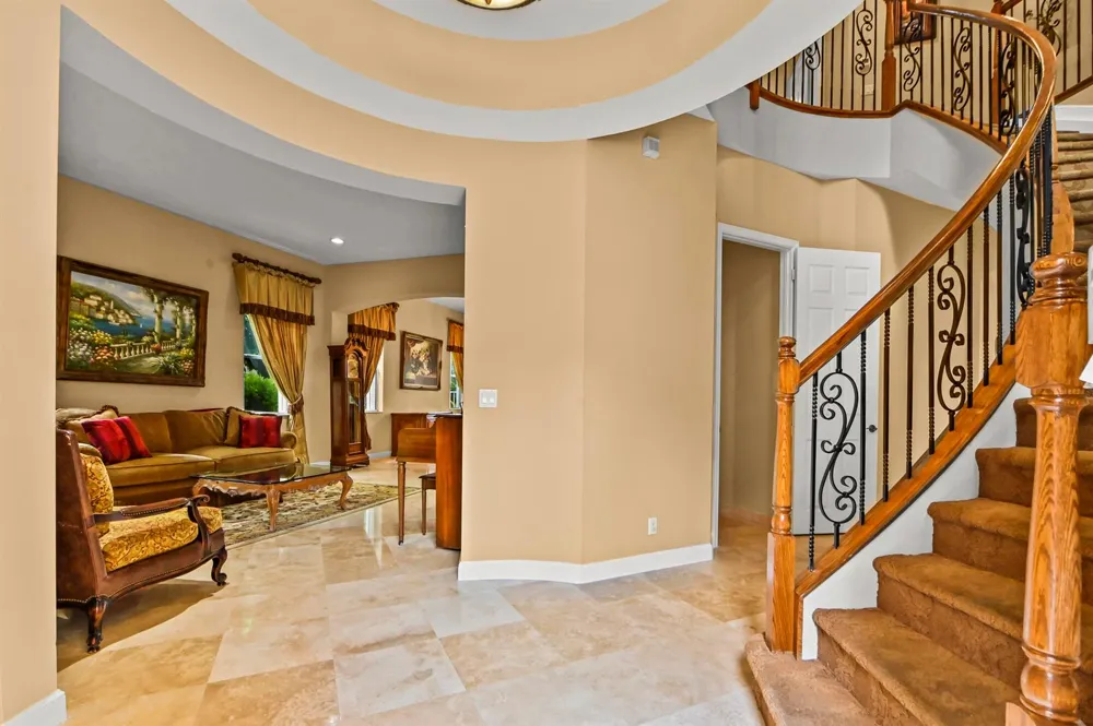 458 Cresta Circle West Palm Beach, FL 33413