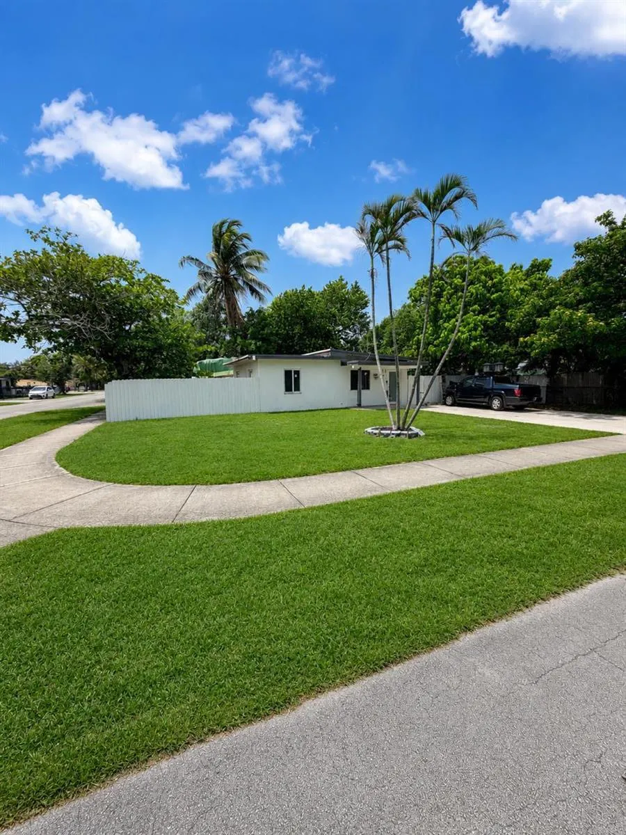 1100 NW 141st Street Miami, FL 33168
