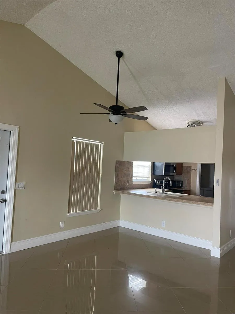 1534 Royal Forest Court West Palm Beach, FL 33406