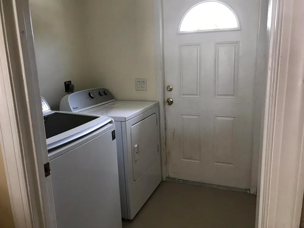 1534 Royal Forest Court West Palm Beach, FL 33406