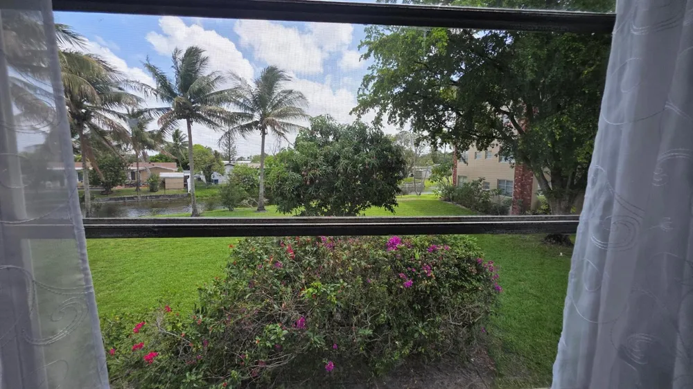 2900 NW 46th Avenue #213 Lauderdale Lakes, FL 33313