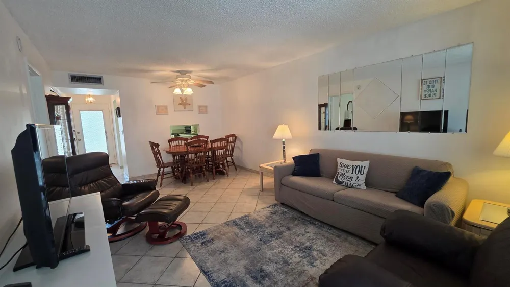 2900 NW 46th Avenue #213 Lauderdale Lakes, FL 33313