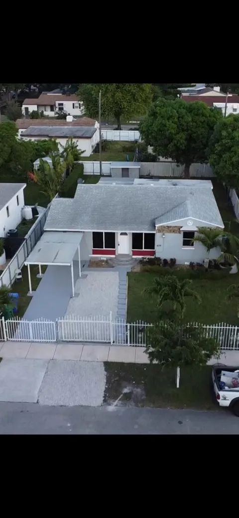 4315 NW 11th Court