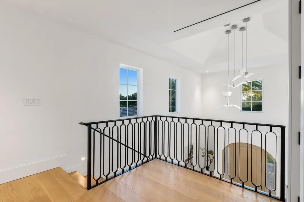 2219 Ibis Isle Road E Palm Beach, FL 33480