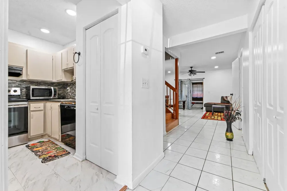 7904 SW 8th Street North Lauderdale, FL 33068