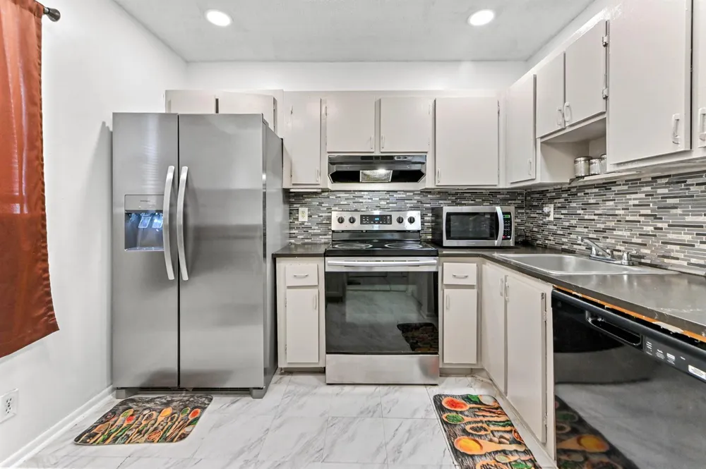 7904 SW 8th Street North Lauderdale, FL 33068
