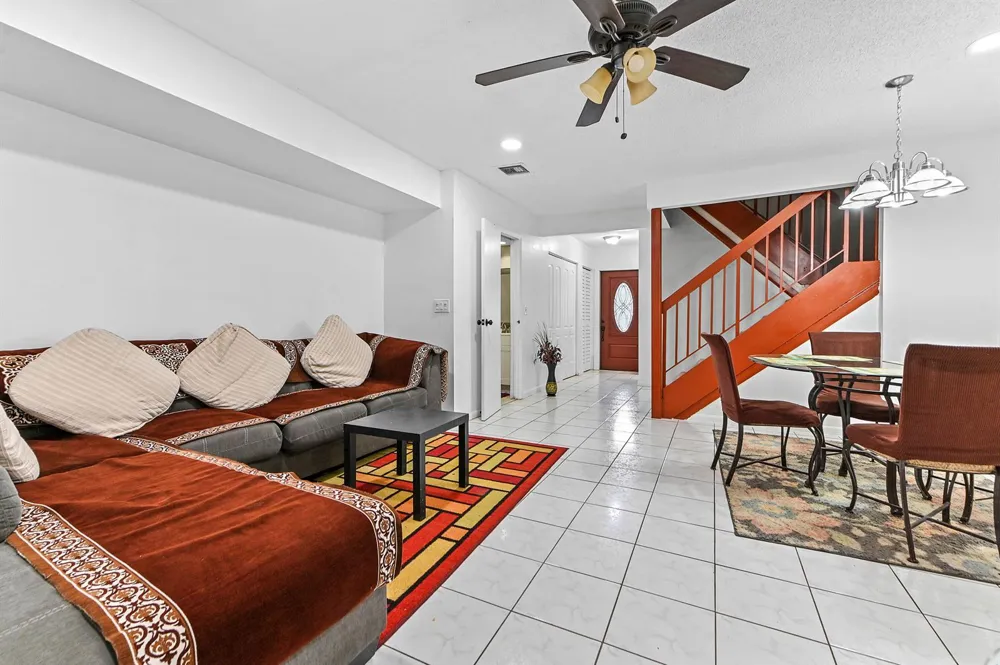 7904 SW 8th Street North Lauderdale, FL 33068