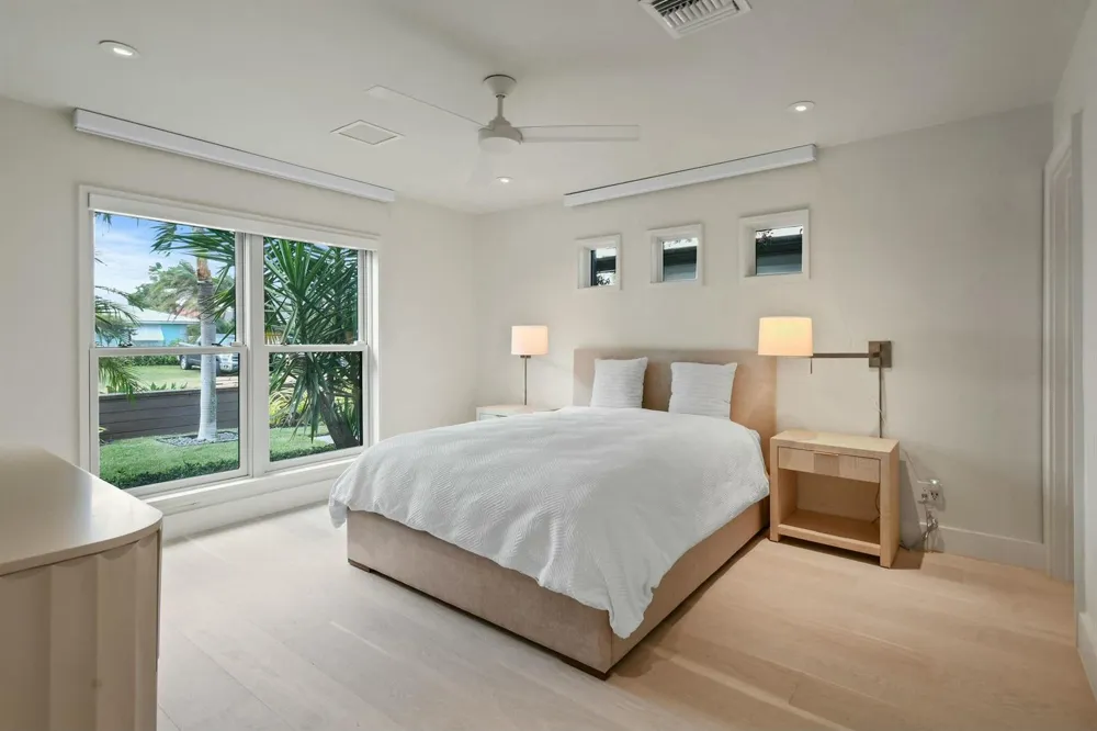 170 Beacon Lane Jupiter Inlet Colony, FL 33469