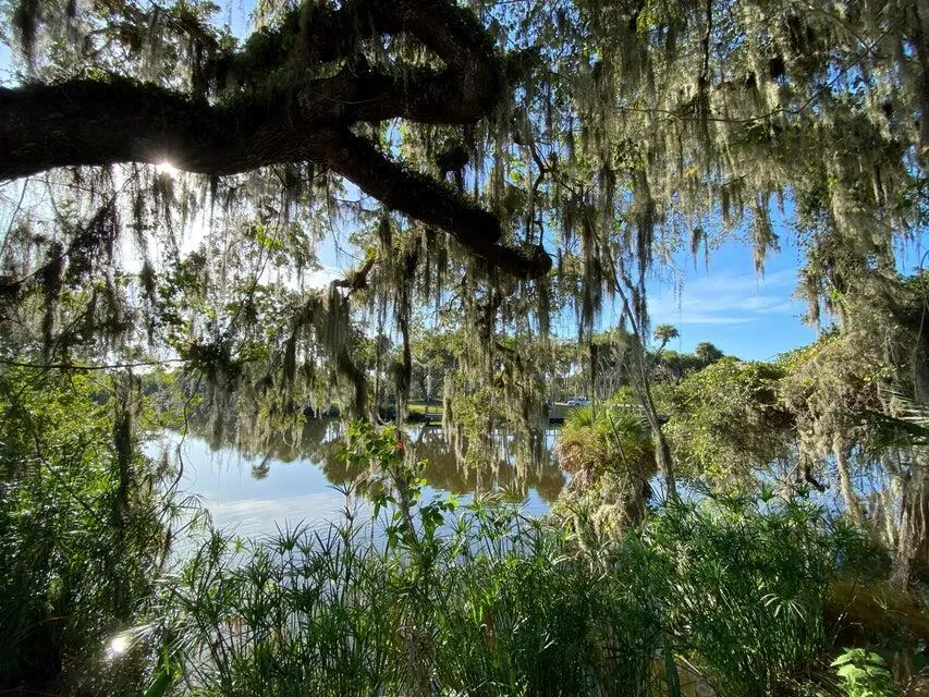 2083 W Midway Road Fort Pierce, FL 34981