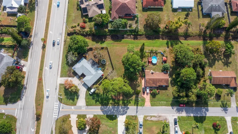 114 SW Evans Avenue Port St. Lucie, FL 34984