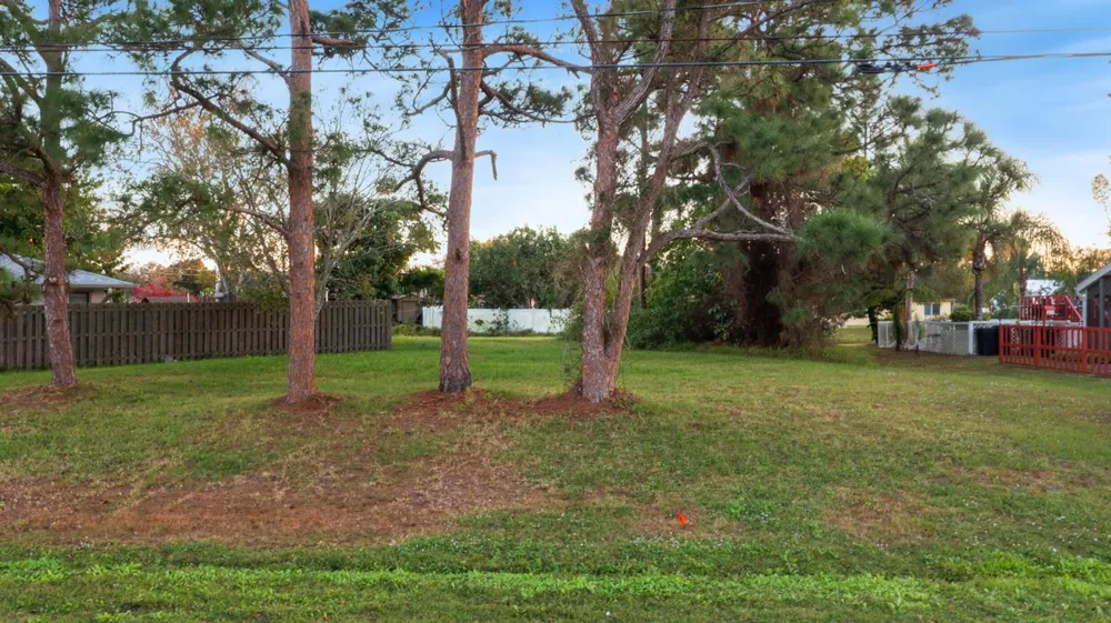 114 SW Evans Avenue Port St. Lucie, FL 34984