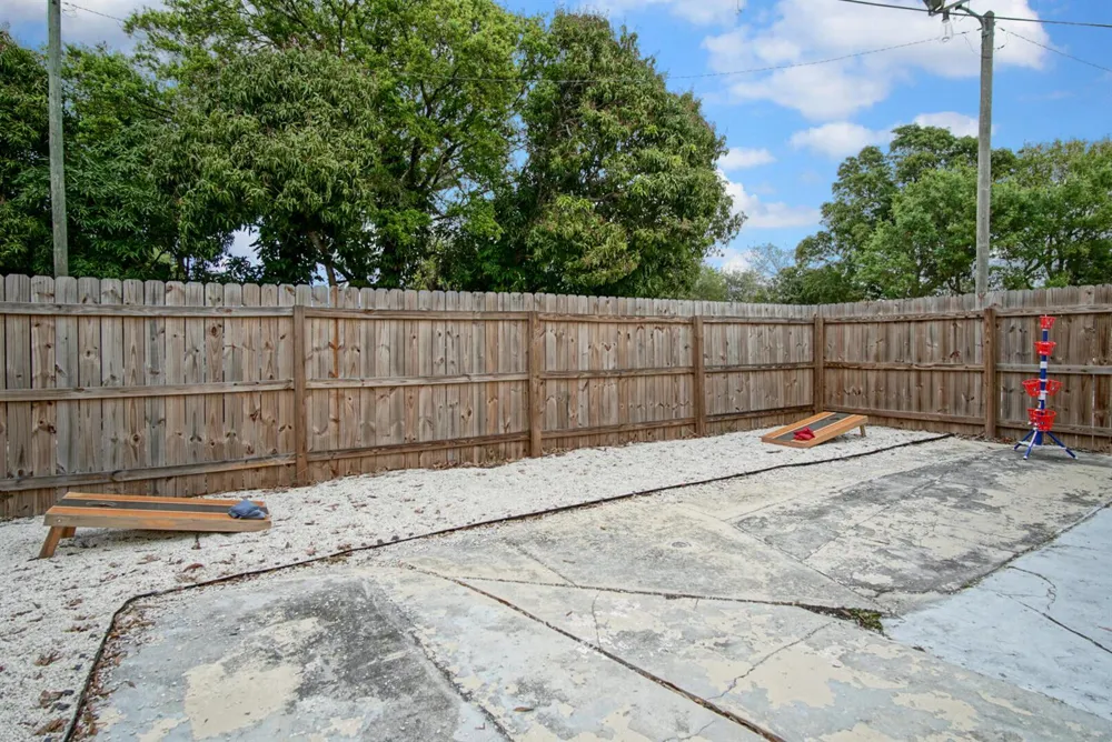 1002 Avenue E E Fort Pierce, FL 34950