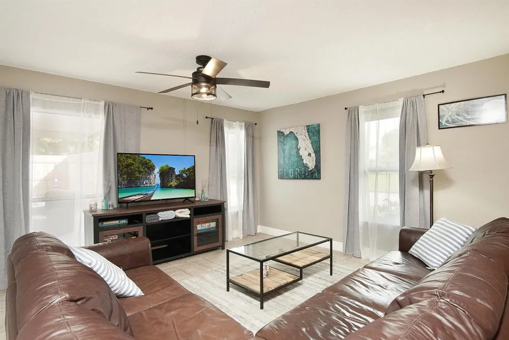 1002 Avenue E E Fort Pierce, FL 34950