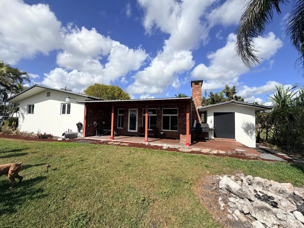 955 NW 4th St Street Belle Glade, FL 33430