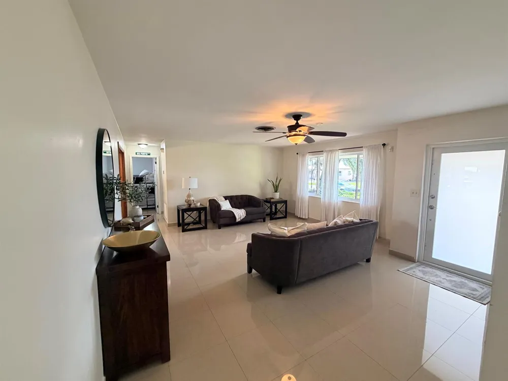 955 NW 4th St Street Belle Glade, FL 33430