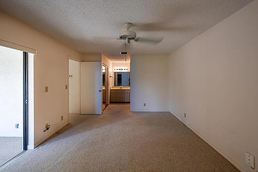 7667 SE Sugar Sand Circle Hobe Sound, FL 33455