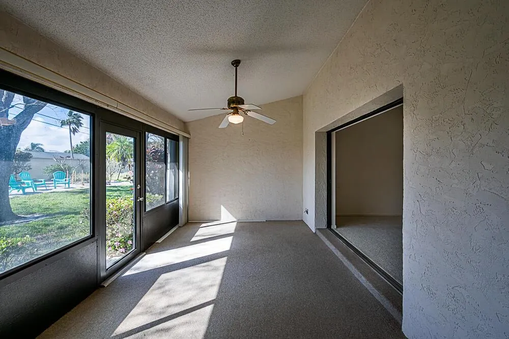 7667 SE Sugar Sand Circle Hobe Sound, FL 33455