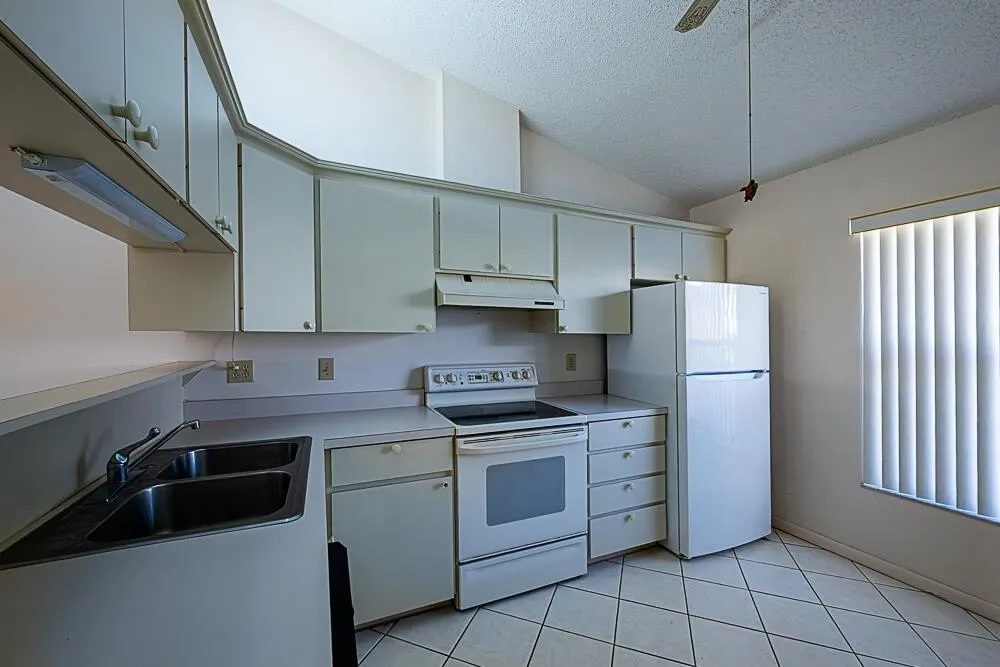 7667 SE Sugar Sand Circle Hobe Sound, FL 33455