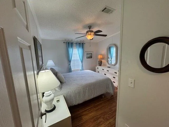 6927 SE Delegate Street Hobe Sound, FL 33455