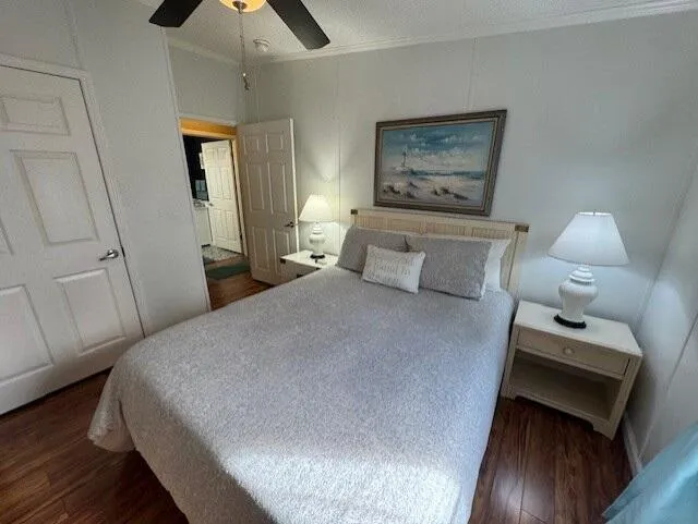 6927 SE Delegate Street Hobe Sound, FL 33455
