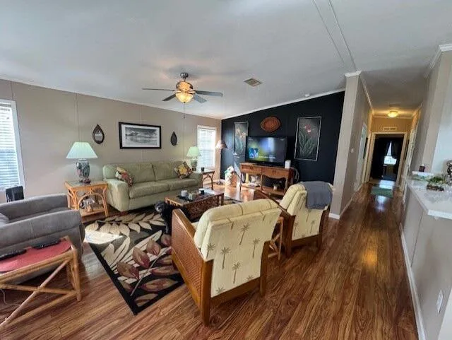 6927 SE Delegate Street Hobe Sound, FL 33455