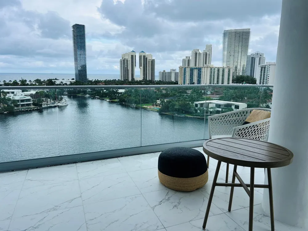 19707 Turnberry Way #12e Aventura, FL 33180
