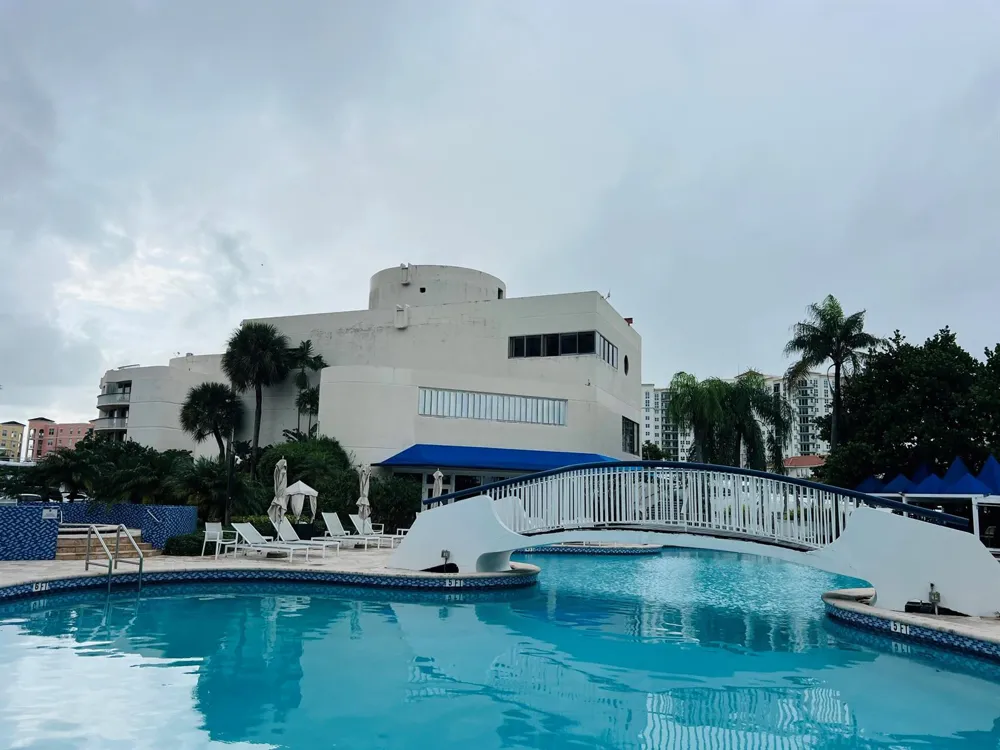 19707 Turnberry Way #12e Aventura, FL 33180