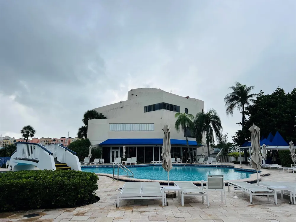 19707 Turnberry Way #12e Aventura, FL 33180