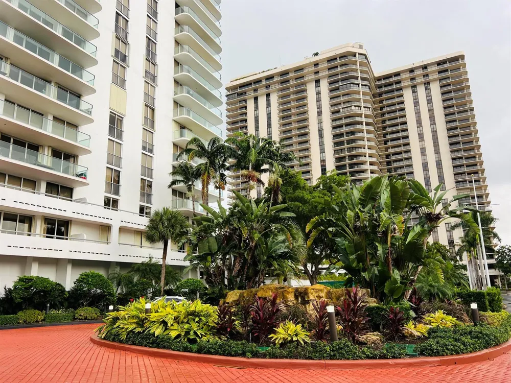 19707 Turnberry Way #12e Aventura, FL 33180