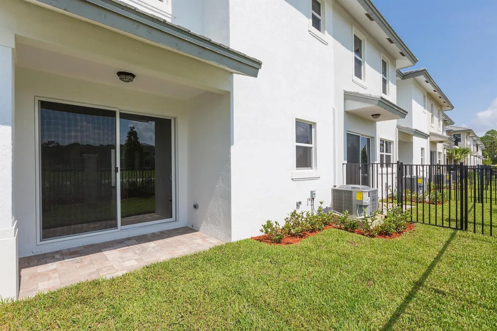 6979 Pines Circle #35 Coconut Creek, FL 33073
