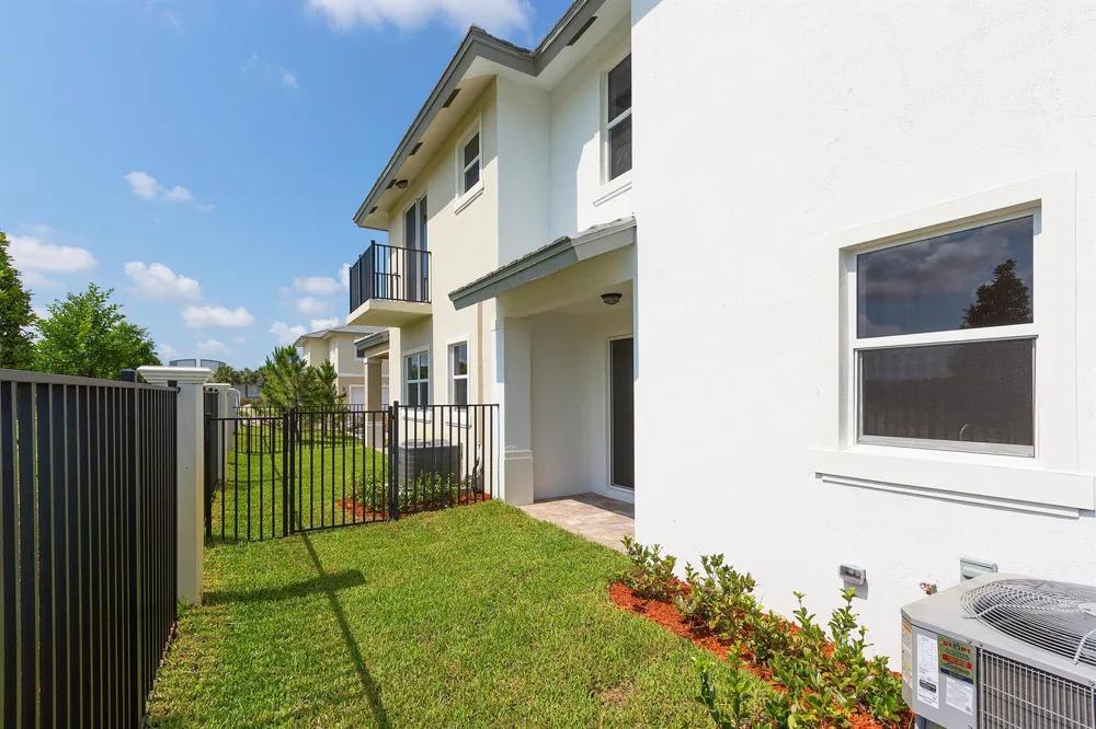 6979 Pines Circle #35 Coconut Creek, FL 33073