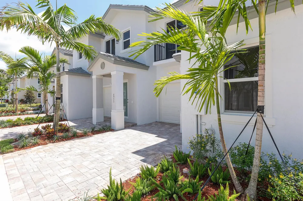 6979 Pines Circle #35 Coconut Creek, FL 33073