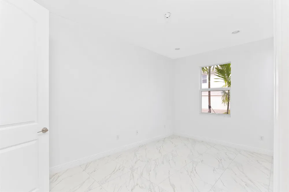 6979 Pines Circle #35 Coconut Creek, FL 33073