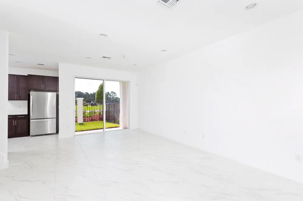 6979 Pines Circle #35 Coconut Creek, FL 33073