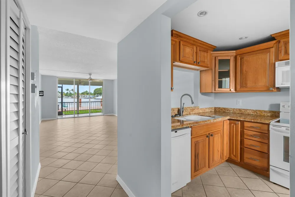 777 S Federal Highway #G103 Pompano Beach, FL 33062