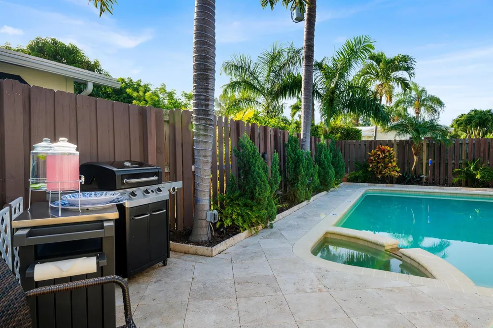 1755 E Terra Mar Drive Lauderdale By The Sea, FL 33062