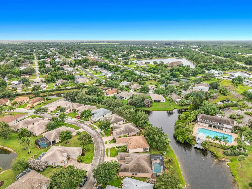 1343 Shoreline Circle Sebastian, FL 32958