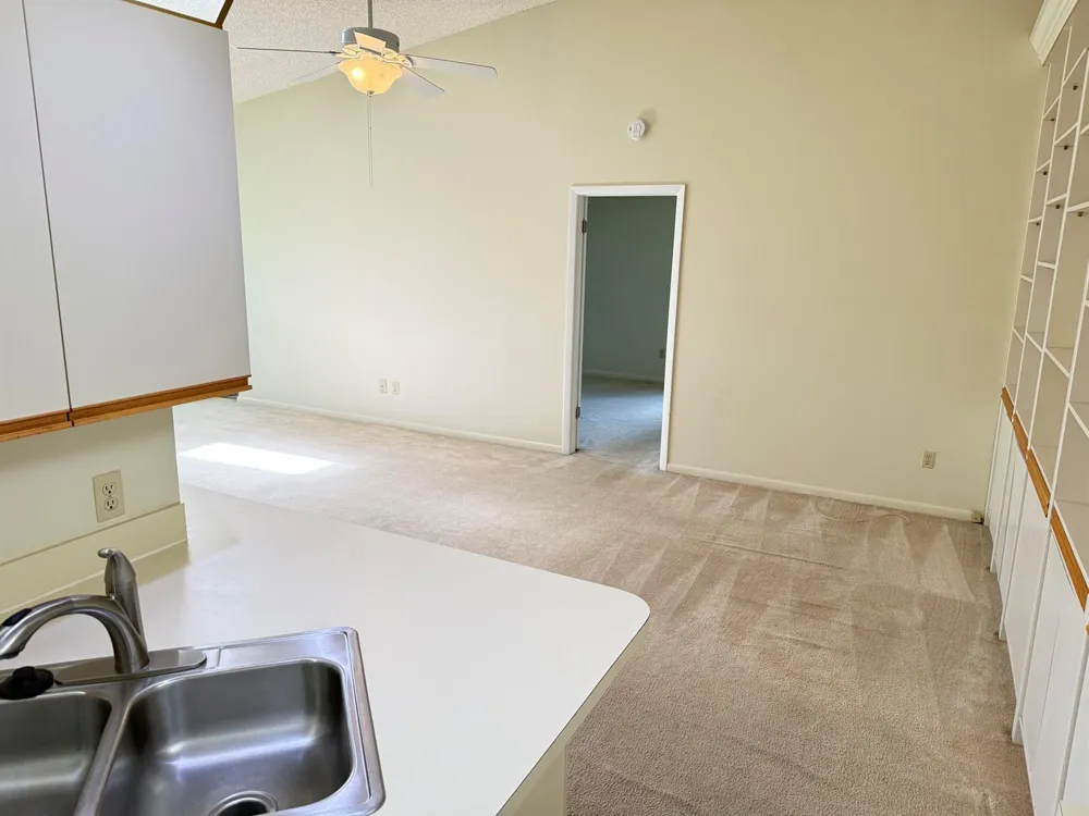 8228 SE Croft Circle #J-8 Hobe Sound, FL 33455