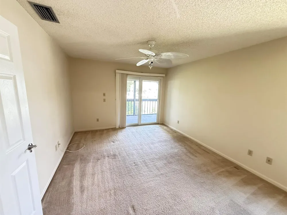 8228 SE Croft Circle #J-8 Hobe Sound, FL 33455