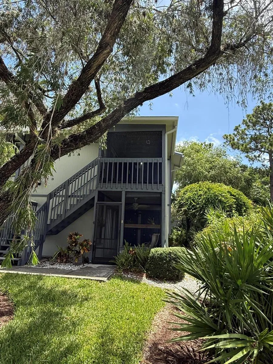 8228 SE Croft Circle #J-8 Hobe Sound, FL 33455
