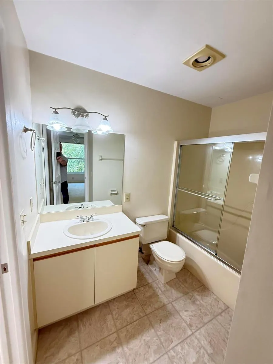 8228 SE Croft Circle #J-8 Hobe Sound, FL 33455