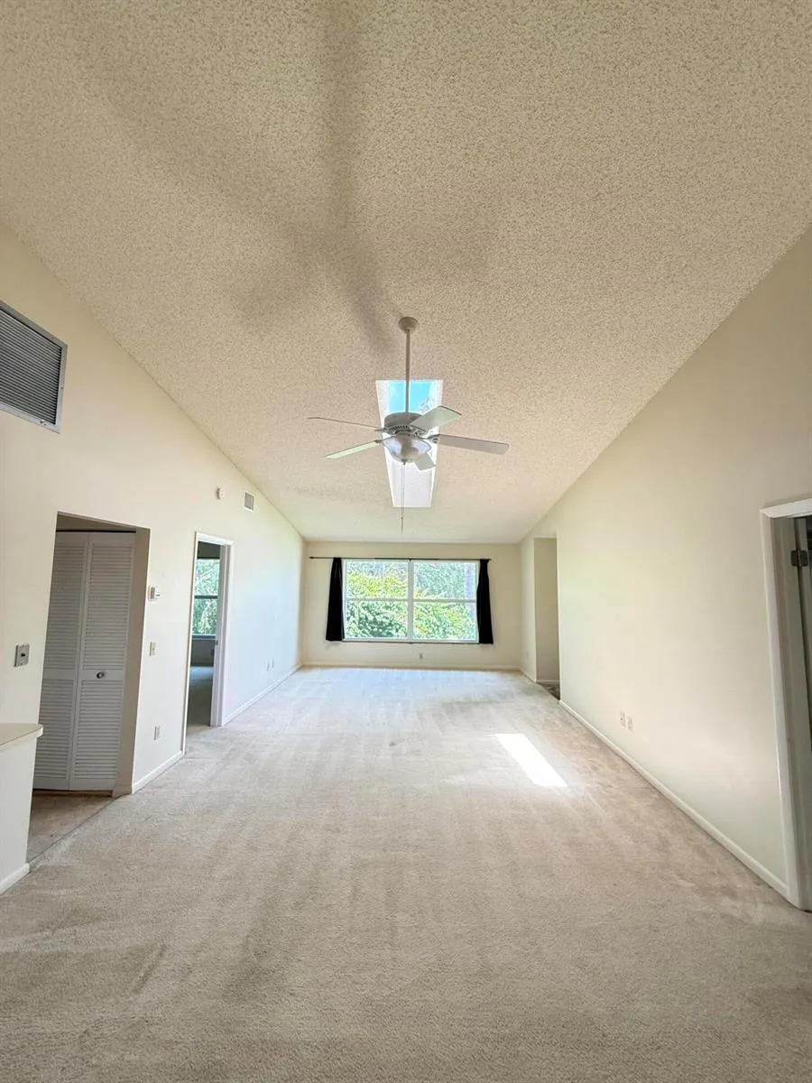 8228 SE Croft Circle #J-8 Hobe Sound, FL 33455