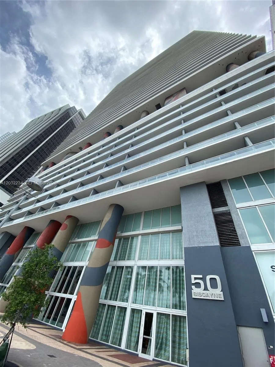 50 Biscayne Blvd #2902 Miami, FL 33132