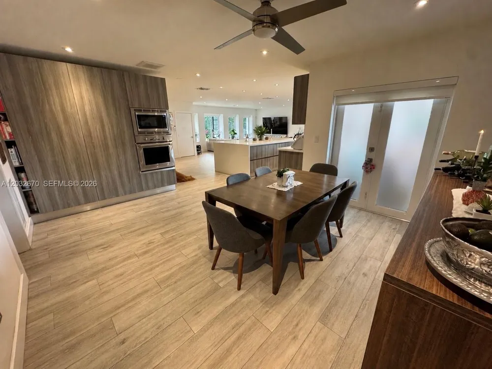 13305 Biscayne Island Ter North Miami, FL 33181