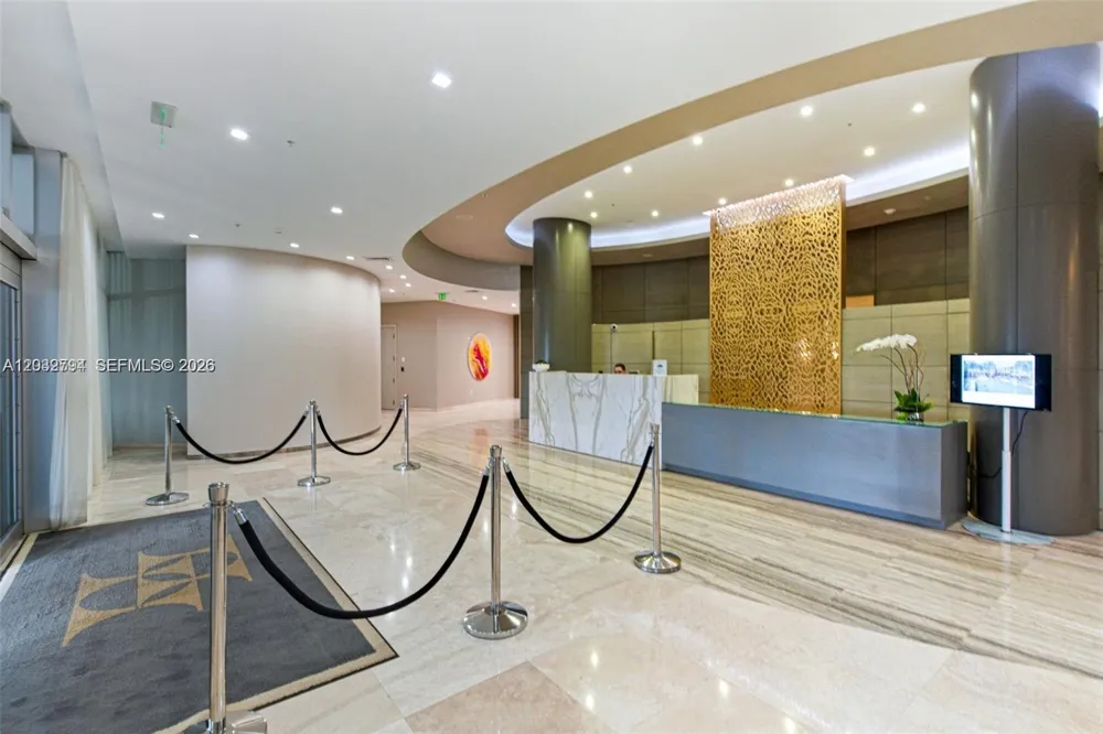 10275 Collins Ave #718 Bal Harbour, FL 33154