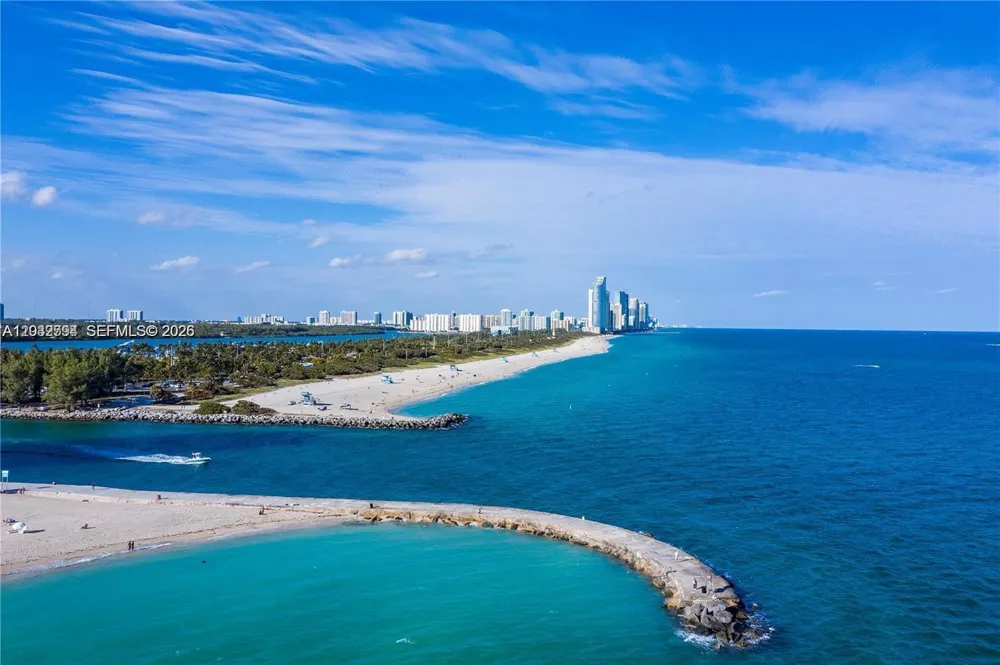 10275 Collins Ave #718 Bal Harbour, FL 33154