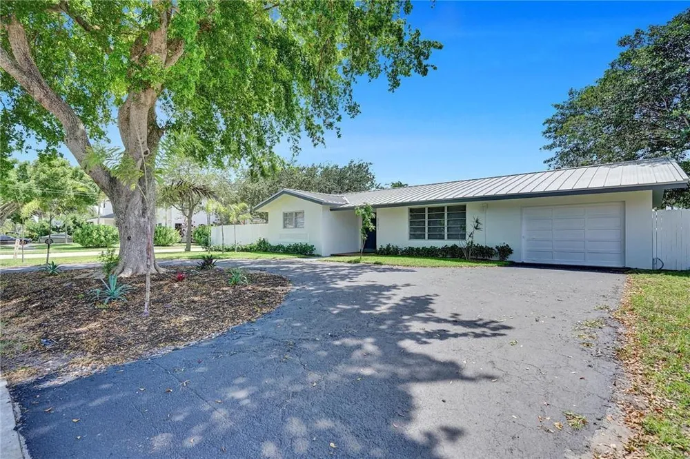 5101 NE 27th Avenue Lighthouse Point, FL 33064
