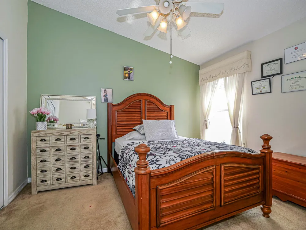 1360 10th Manor Vero Beach, FL 32960